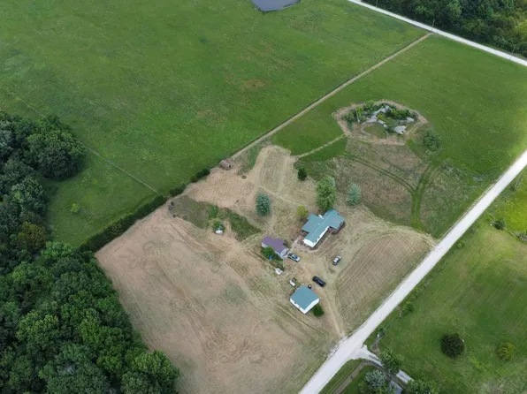 1195 SE 260th Rd, Clinton, MO 64735