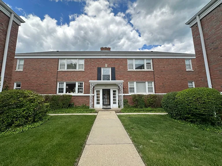 371 Central Ave — Photo 16