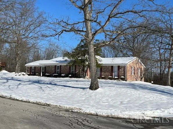 102 Hickory Hill Dr, Hillsboro, OH 45133