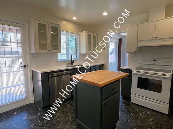 5th image of 3015 E 4th St #2