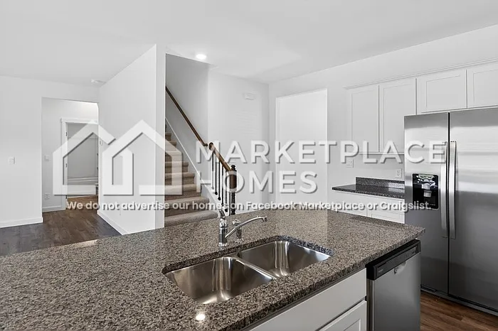 3220 Highline Dr — Photo 10