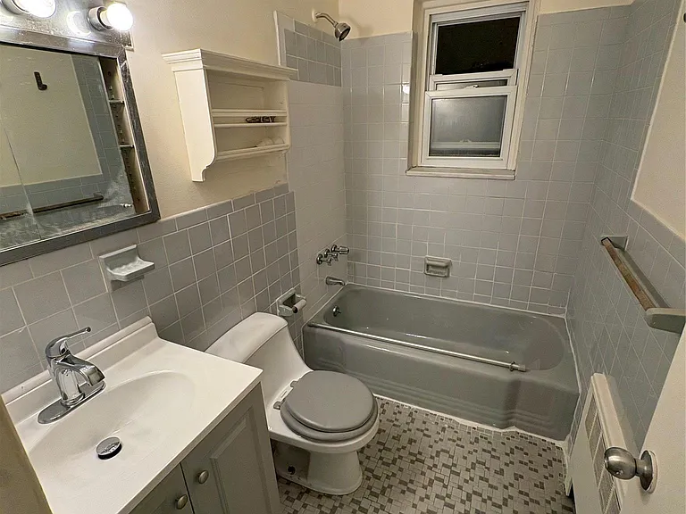 182 Brook St #B4 — Photo 7