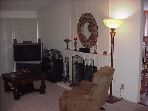 3rd image of 2433 Patty Ct