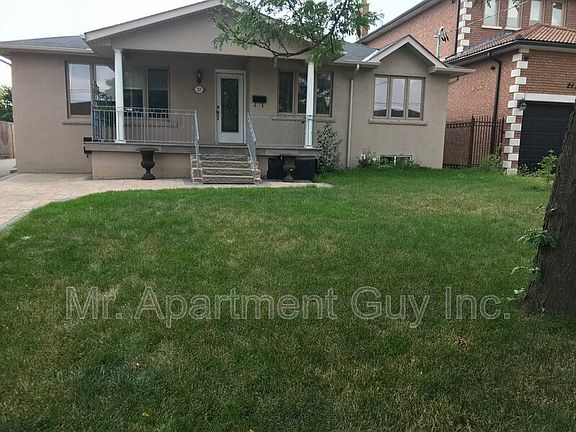 5th image of 23 Glen Belle Cres Suite 2