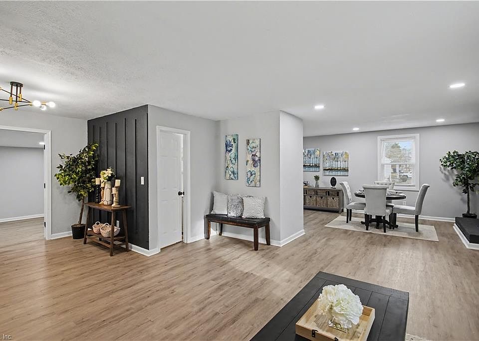 1st image of 28 Butler Dr