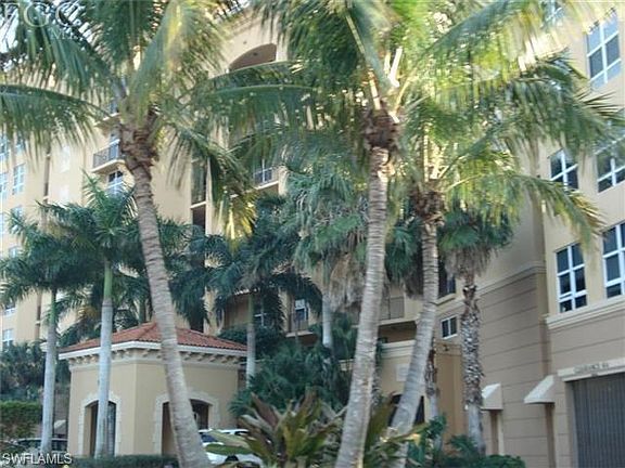 2nd image of 3321 Sunset Key Cir Unit 306