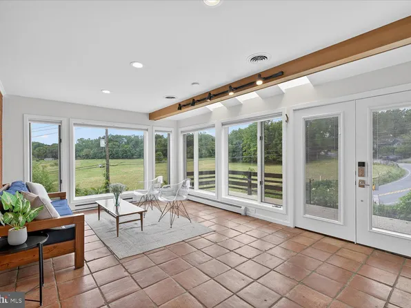 1713 Morningside Dr, Lancaster, PA 17602