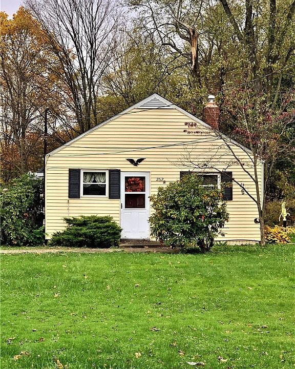1st image of 262 Columbine Ave