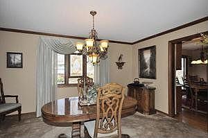 5th image of 1906 E Burr Oak Dr