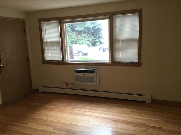 5th image of 8234 Enger Ln #1M