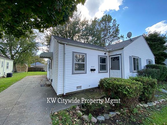 2nd image of 18507 Puritas Ave