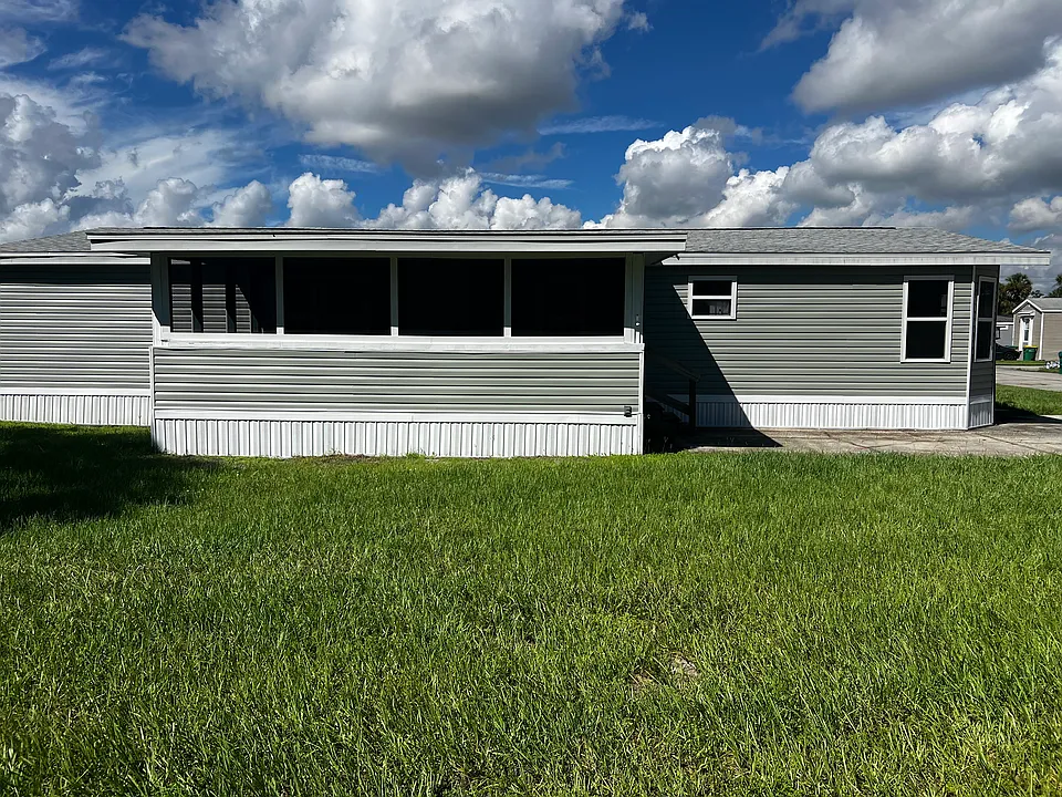 601 Crystal Lake Dr