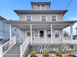 33 Christopher St, Carteret, NJ 07008