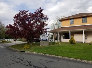 100 Quarry Rd #100E, Hamburg, NJ 07419