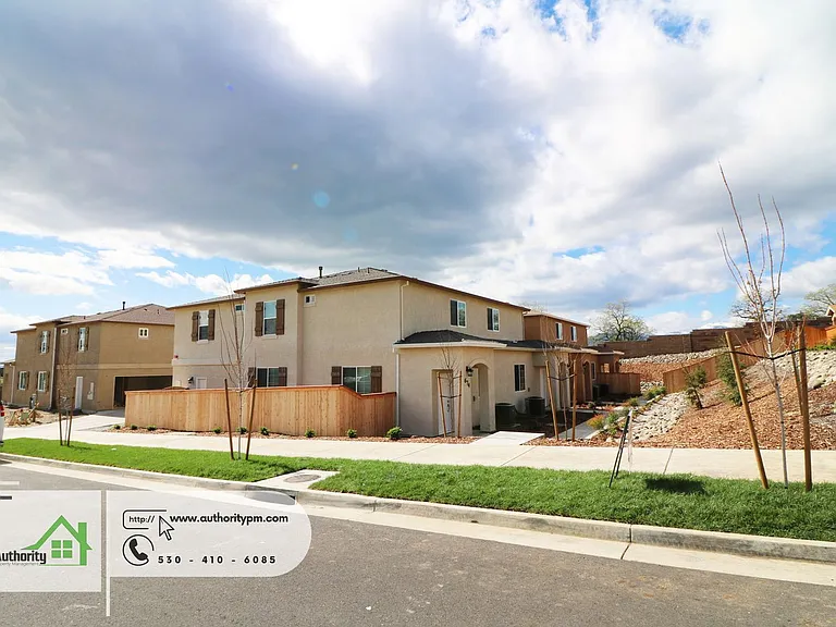 674 Mission De Oro Dr — Photo 2