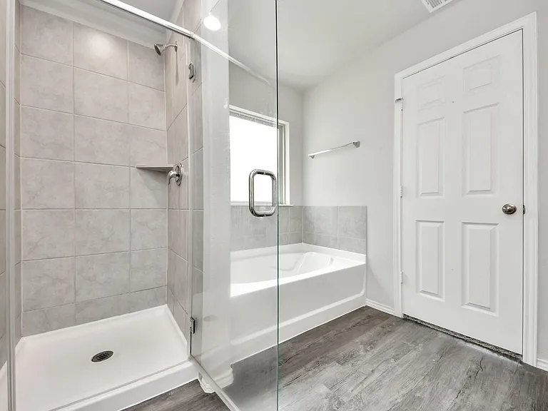4231 Tulip Oak Dr — Photo 22