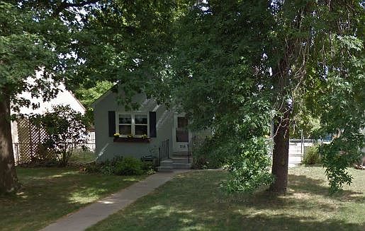 1st image of 216 15th Ave N