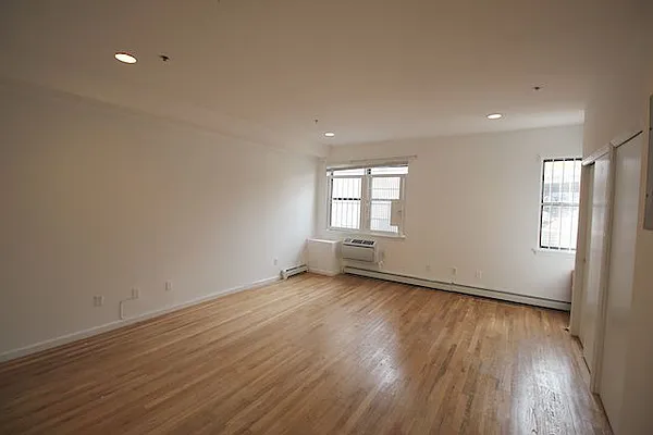 Rented by Compass | media 6