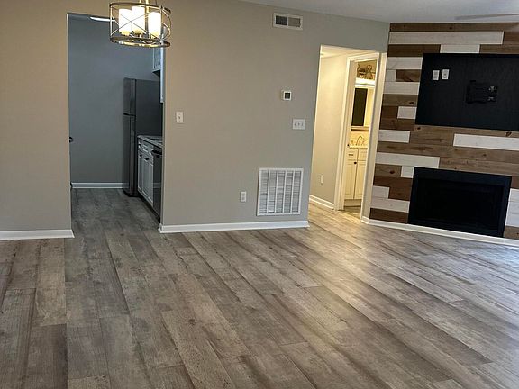 4th image of 3580 Sable Palm Ln Unit H