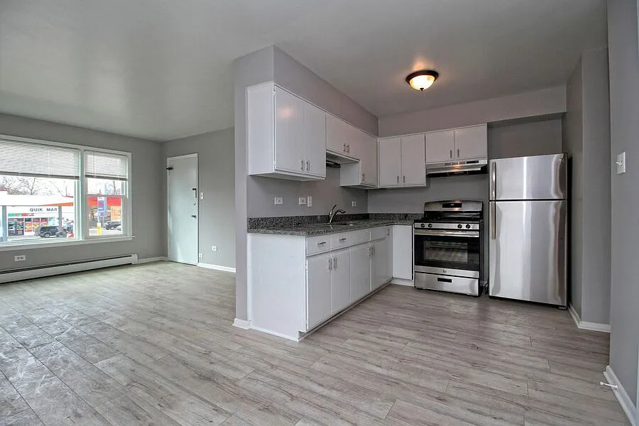 Building Photo - 9845 S Cicero Ave #1N