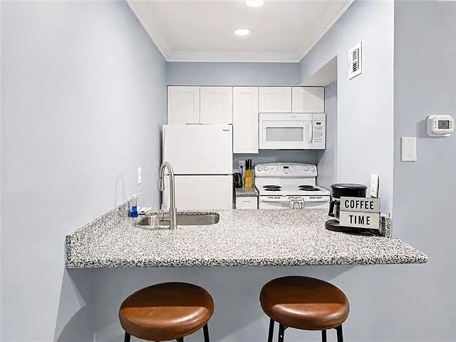 4833 Zenith St #2 — Photo 7