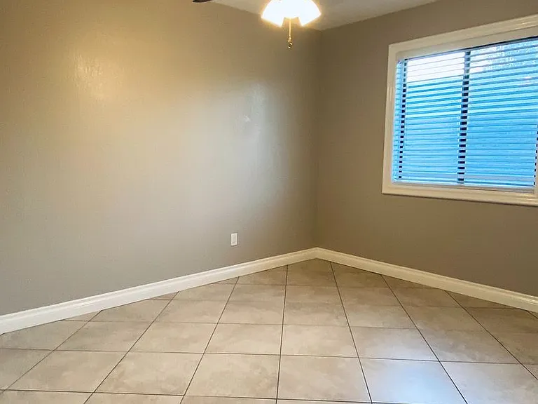 629 Beth Ln — Photo 12