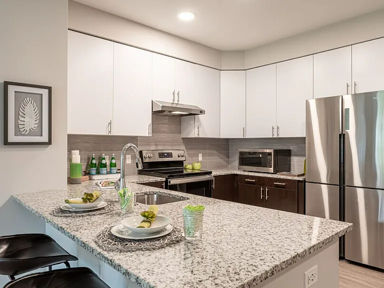 The Cove at Gateway Commons — Photo 8
