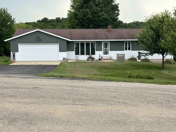 W6791 Pond View Rd, Monroe, WI 53566