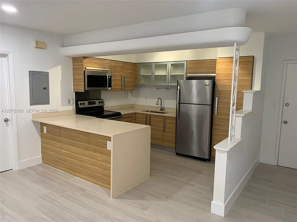 315 Majorca Ave #3