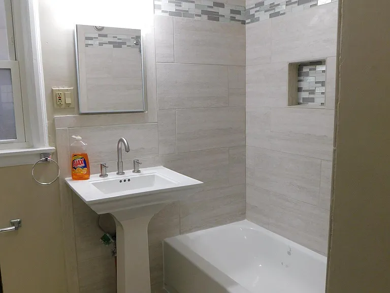 1460 W 6th Ave #A — Photo 8