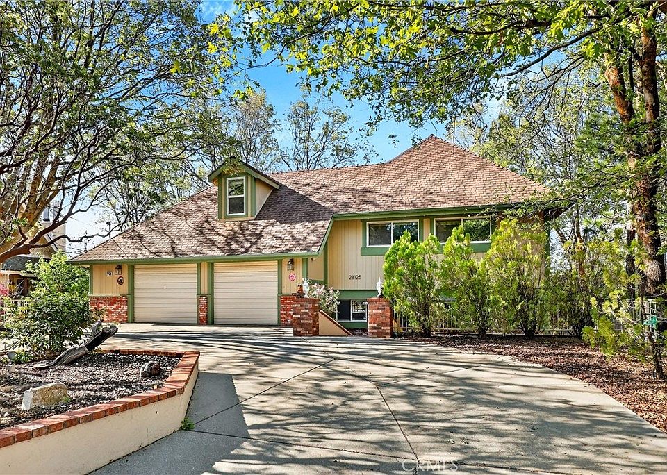 1st image of 28125 Geneva Ln
