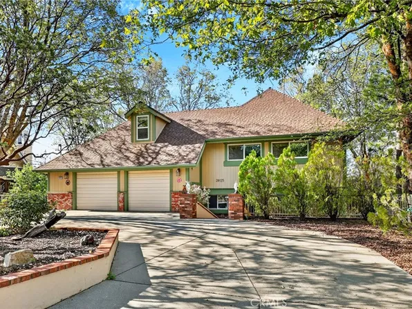 28125 Geneva Ln, Lake Arrowhead, CA 92352