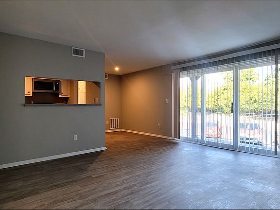 4th image of 4440 Flowerdale Ave #F