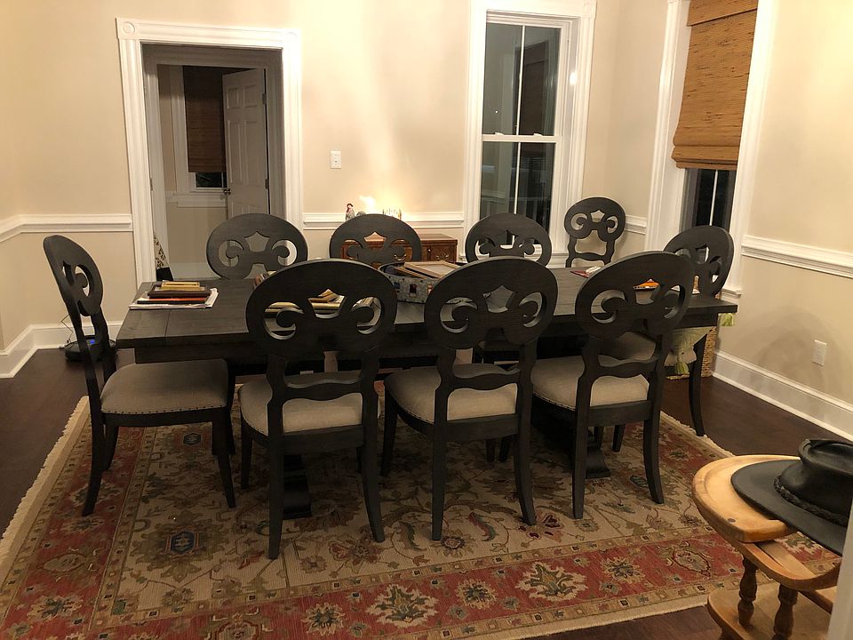 2nd image of 804 Clay St