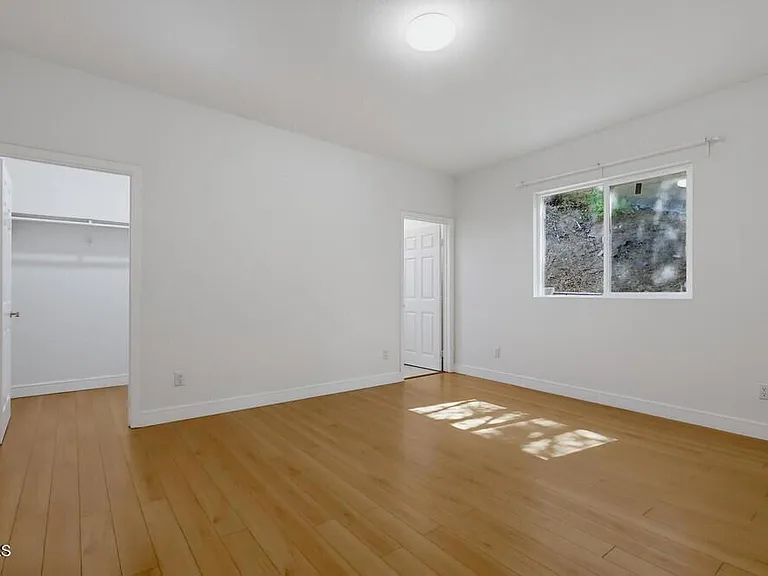 416 Sinclair Ave #A — Photo 12