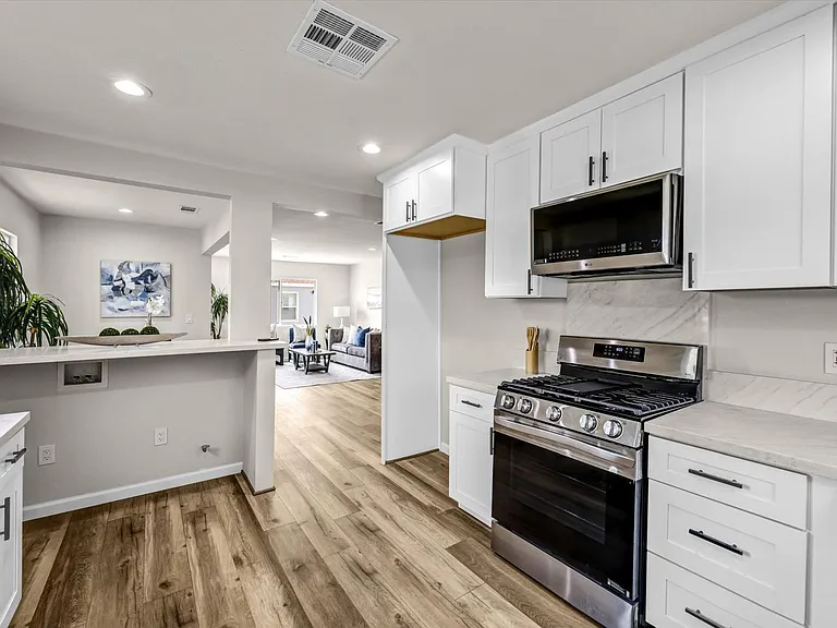 14431 Harvest Ave — Photo 6