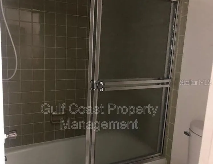 2125 Pueblo Cir #V-7 — Photo 11