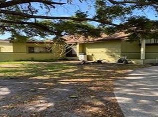 151 W Suwannee Ln, Cocoa Beach, FL 32931