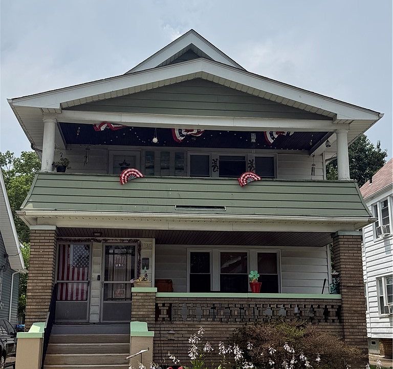 1st image of 3330 W 129th St