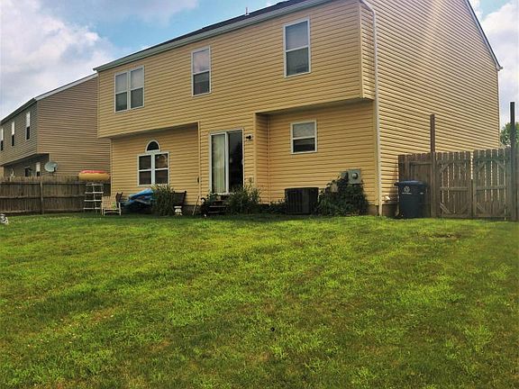 3rd image of 973 Okatie Dr