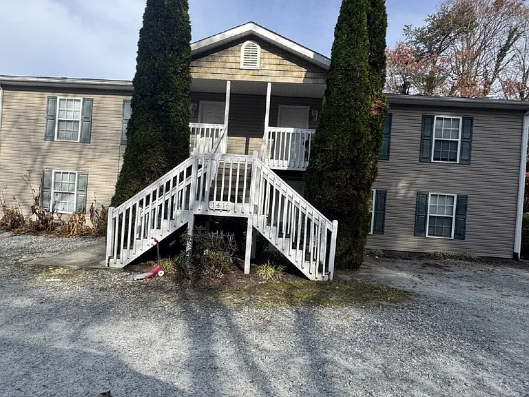 1416 Highland Ave #C — Photo 11