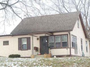 1581 Ivy Ave E, Saint Paul, MN 55106