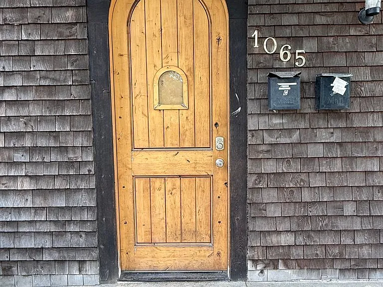 West 33rd Street — Photo 1