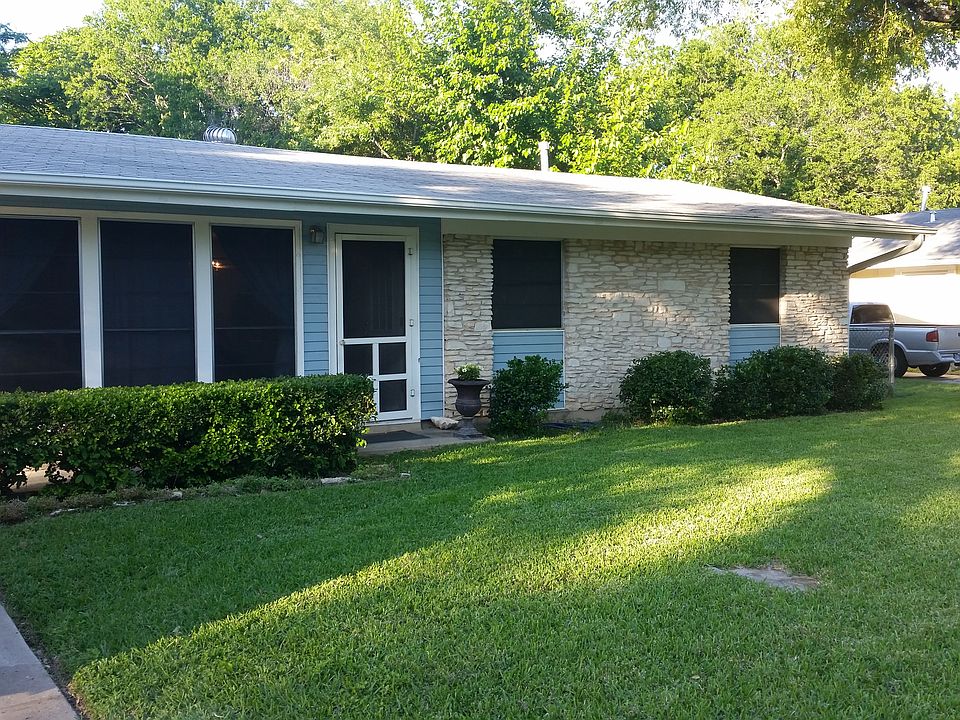 1st image of 410 Westmorland Dr