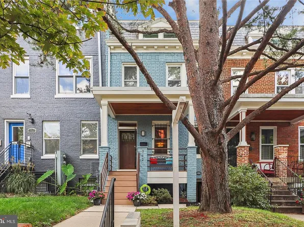 712 Kenyon St NW, Washington, DC 20010