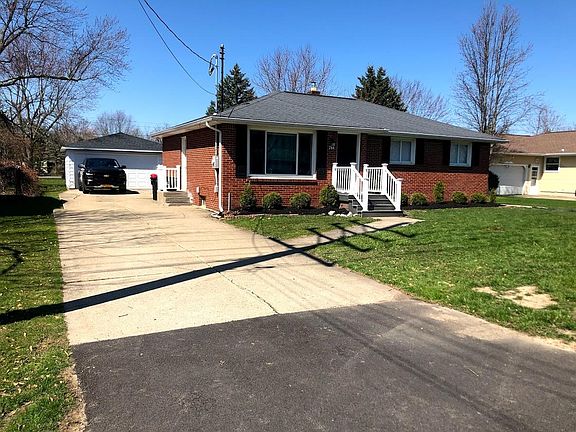 2nd image of 294 Iroquois Ave
