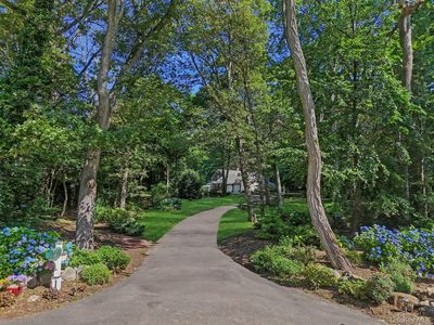 353 Split Rock Road, Syosset, NY, 11791