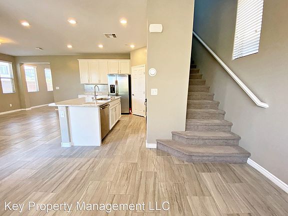 5th image of 3208 Primrose Creek Ct