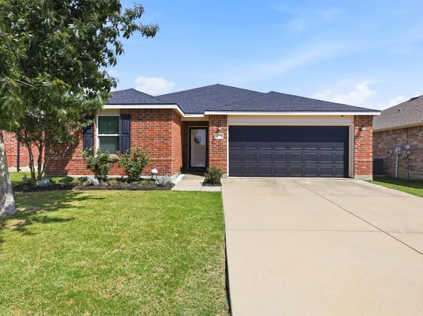 5925 Mountain Bluff Dr, Fort Worth, TX 76179