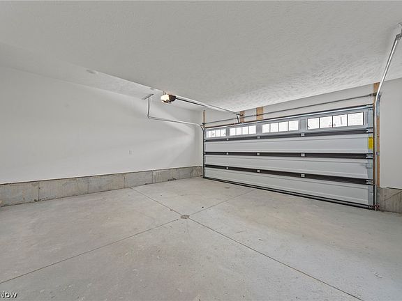 4th image of 1924 W 47th Ave